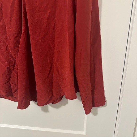 Charli Rust Red 100% Silk V-neck Flowy Blouse Size 4 Women’s - Picture 5 of 9